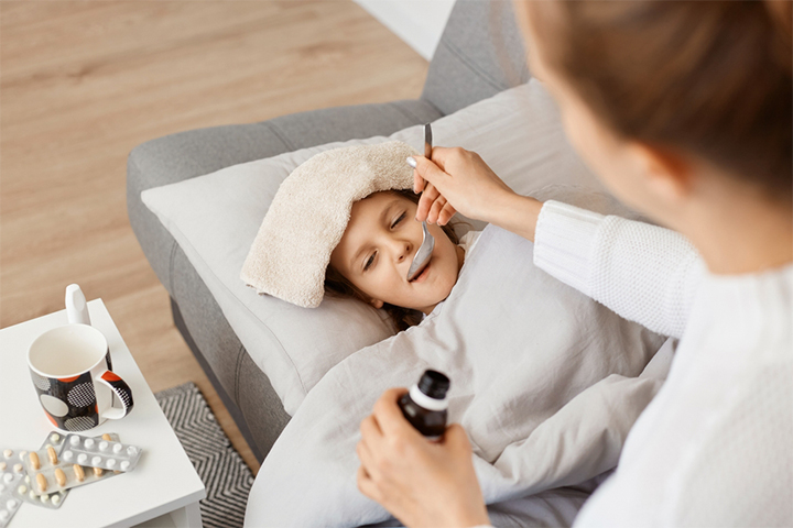 Antihistamines and acetaminophen help manage fever and rashes in children