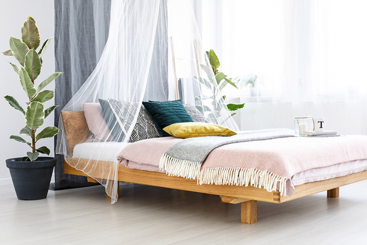 Canopy bedroom idea for teens