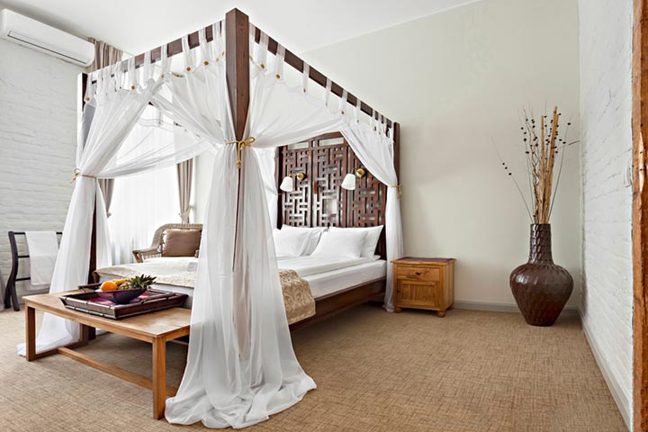Canopy bedroom decor ideas for couples