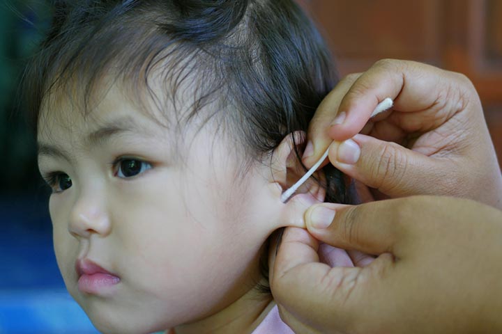 Using cotton bud can damage the eardrum