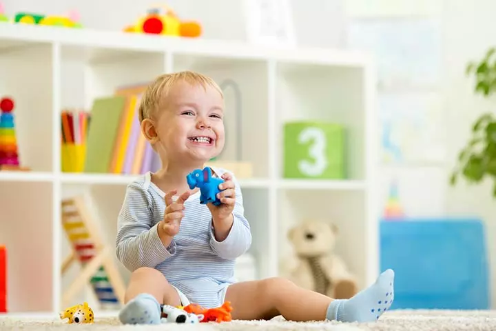 Toy store owner, dramatic pretend play for toddlers