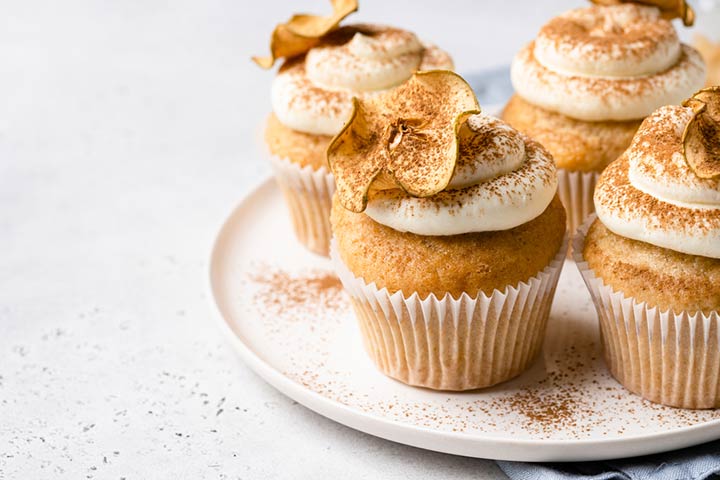  The Best Thanksgiving Cupcakes For The Holiday Dessert Table