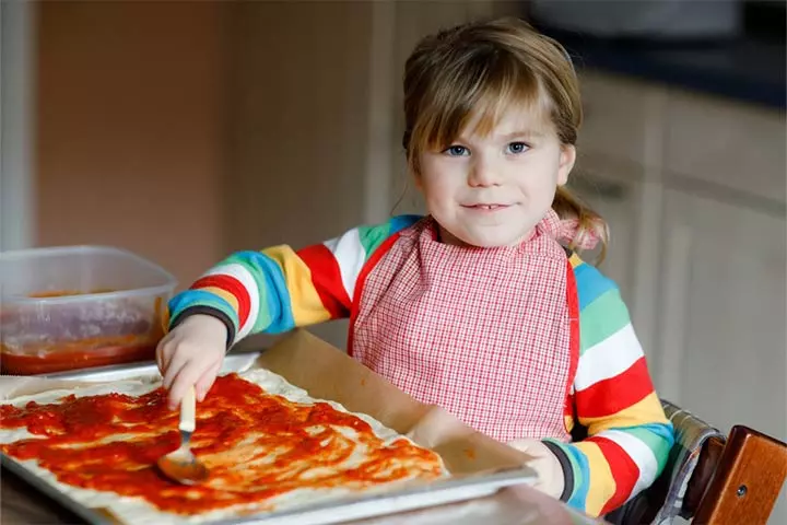 Pizza parlor, dramatic pretend play for toddlers