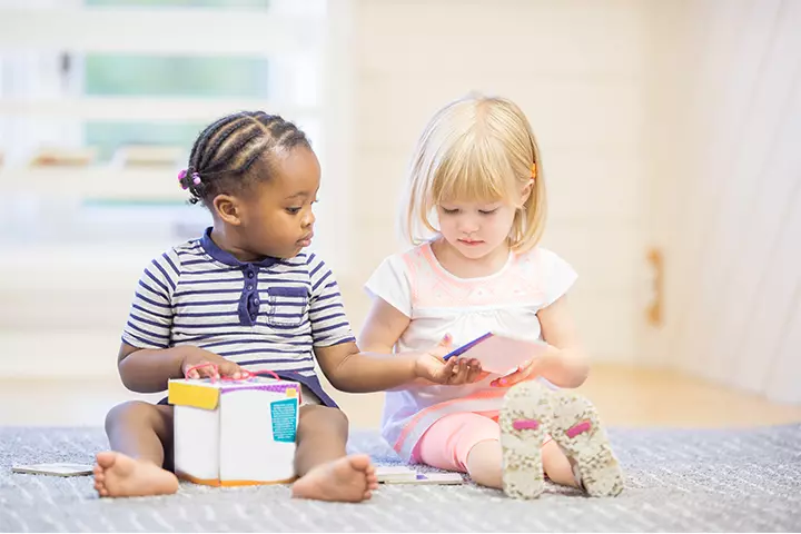 Being too busy in play can cause toddlers hold poop