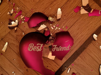 100+ दोस्ती में ब्रेकअप कोट्स, शायरी व स्टेटस | Dosti Breakup Shayari, Quotes And Status In Hindi 