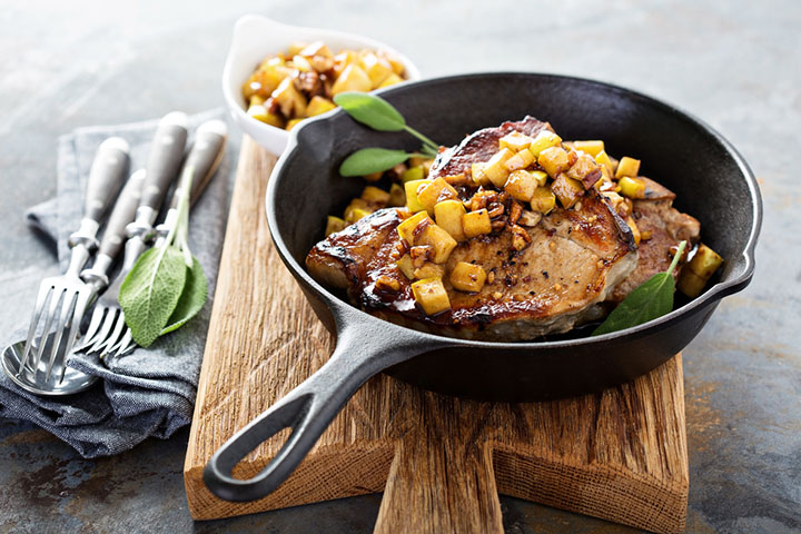 Pork chops with apple compote