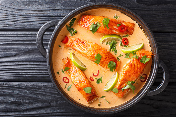Red curry salmon
