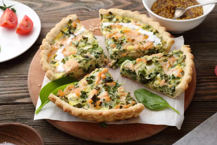 Salmon and spinach tart