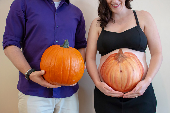 Say 'Yes' To A Pregnancy Reveal Photoshoot