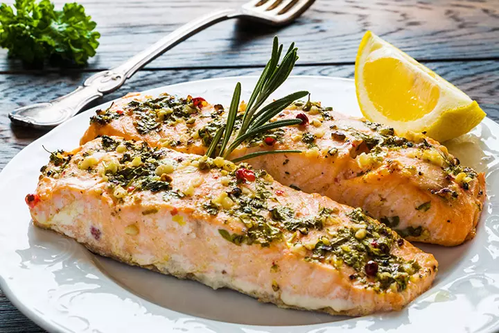 Simple oven-baked salmon recipe for kids