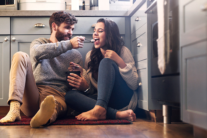48 Cute & Romantic Things to Do with Your Girlfriend She'll Love