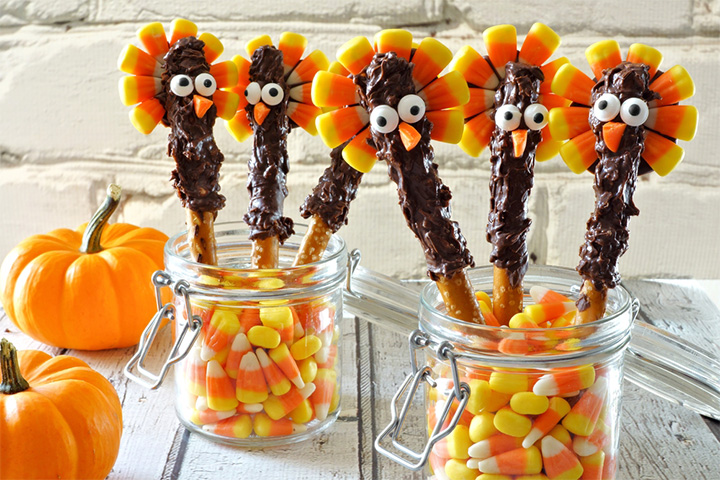 Thanksgiving-Turkey-Pretzel-Sticks
