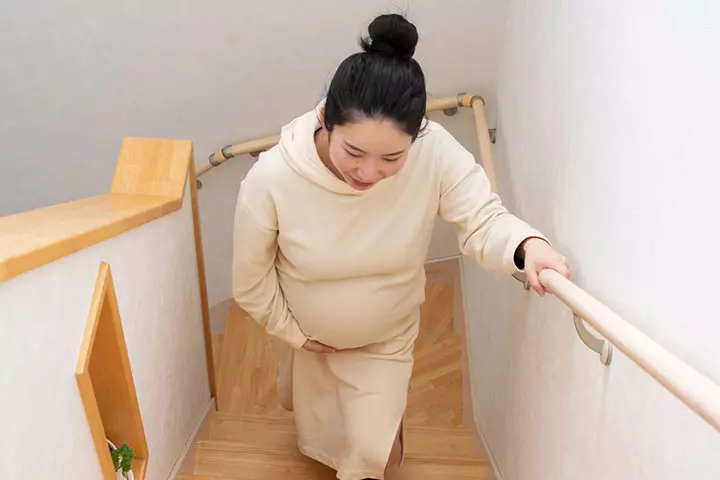 Avoid climbing stairs to prevent umbilical hernia