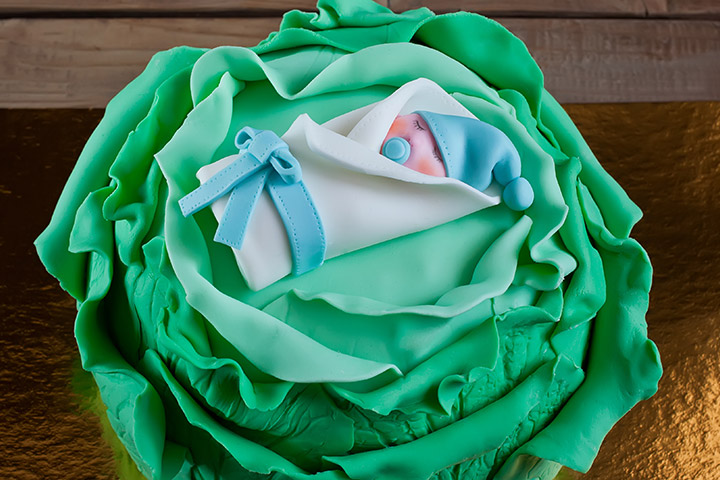 Baby boy cabbage cupcake