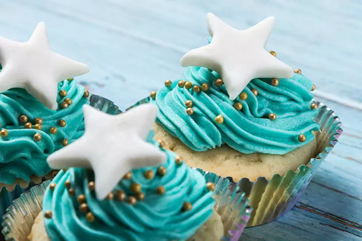 Clouds and stars baby shower cupcake ideas