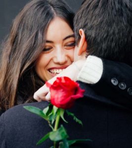 20 Practical Ways to Make A Man Fall In Love With You