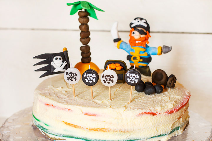 Pirate adventure cake smash