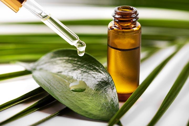 Tea tree oil helps manage dandruff during pregnancy