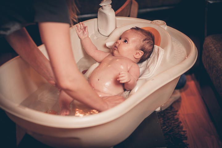 You Need To Bathe Your Child Everyday