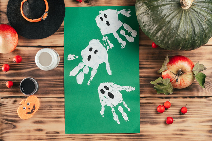 Handprint pumpkin activity for kids
