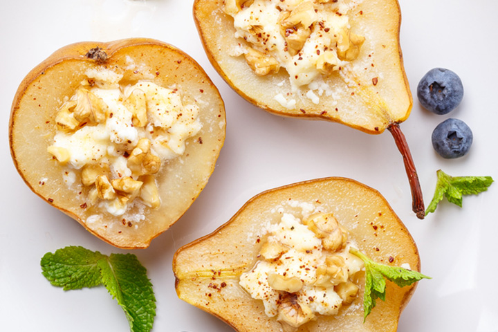 Pears with ricotta cheese