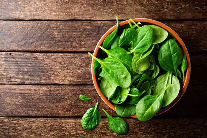 Spinach is a rich source of vitamin B6