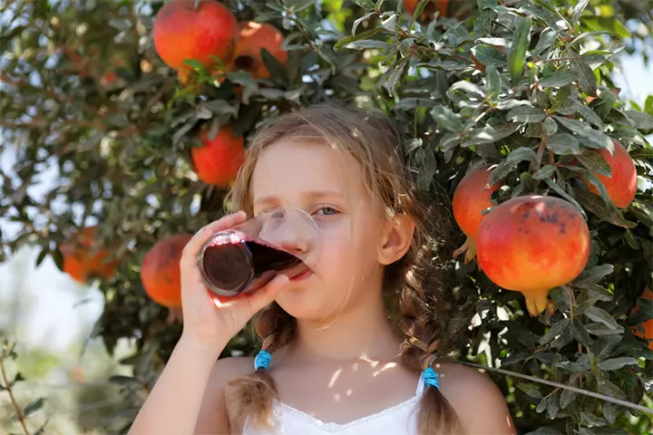 Drinking pomegranate juice helps kill intestinal worms