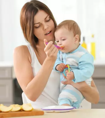 Breastfeeding Moms Need Not Hurry To Start Solids: Here’s Why!