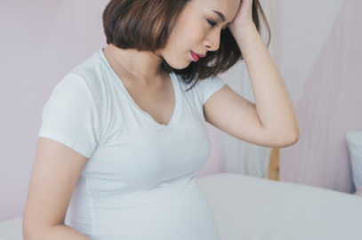 怀孕期间的抑郁：症状，manbet安卓版风险和治疗