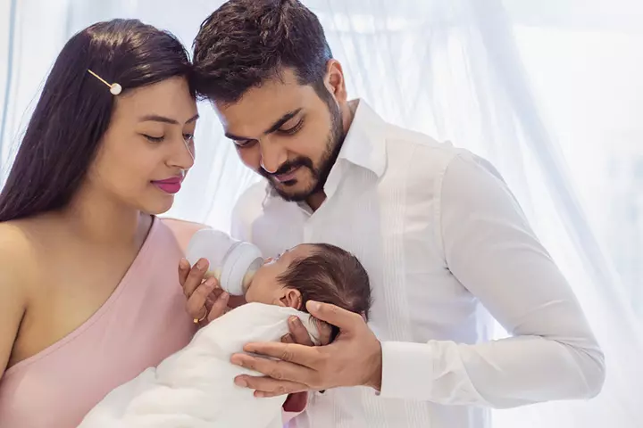 Follow A Schedule - When To Feed The Baby