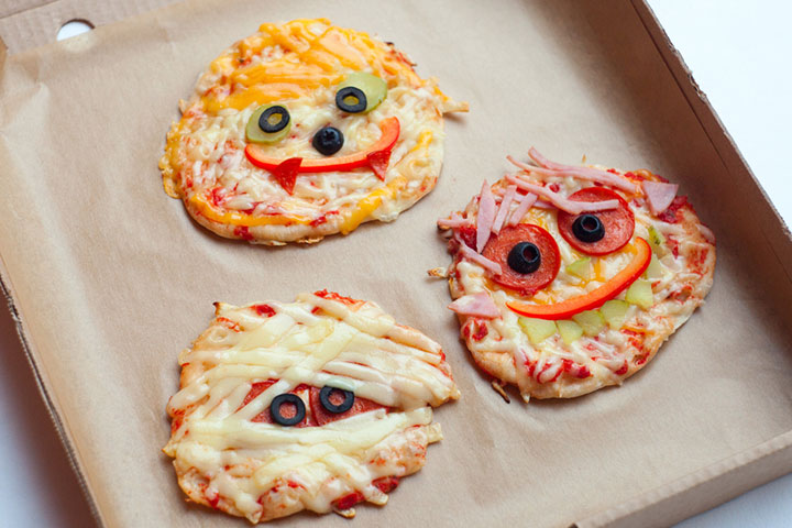 Funny face pizzas