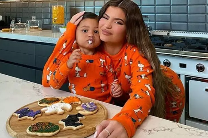 The Dynamic Duo Does Things Together