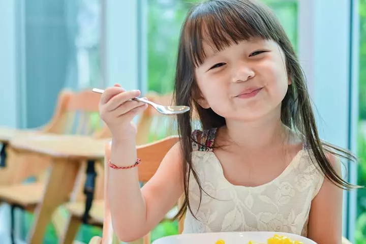 Learning How To Behave Properly At The Dining Table