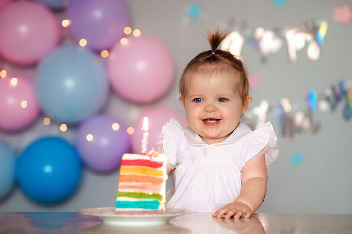 happy-oneyearold-baby-birthday-cake-childs