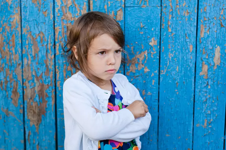 Show The Correct Reaction When They Throw A Tantrum