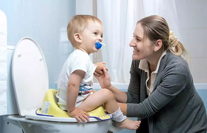 Bring Post-It Notes To Conceal The Auto Flush Sensor