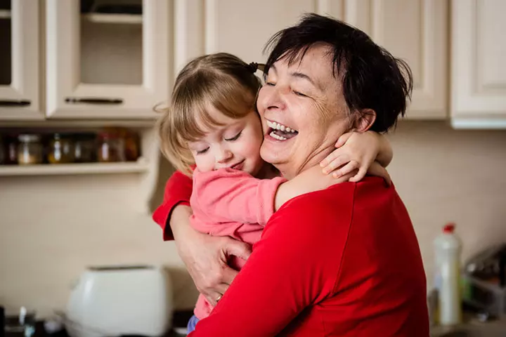 Children And Grandparents Aid Each Other In Increasing Knowledge