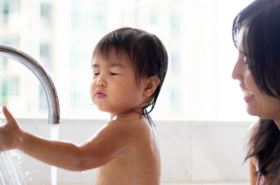 4 Reasons Why You Should Discipline Your Child While They’re In the Bath