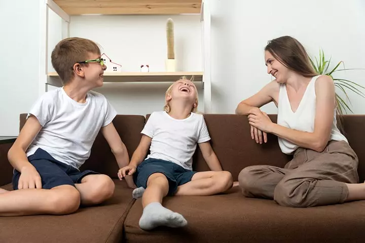 Aunts Help Bridging The Gap Between Parents And Children