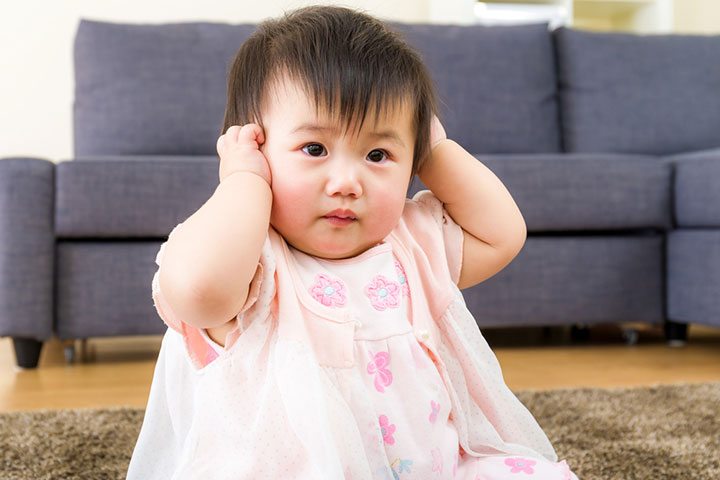 Babies with autism shake their head involuntarily