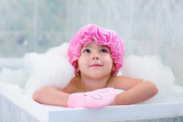 Bath Time Offers Emotional Benefits To Your Child