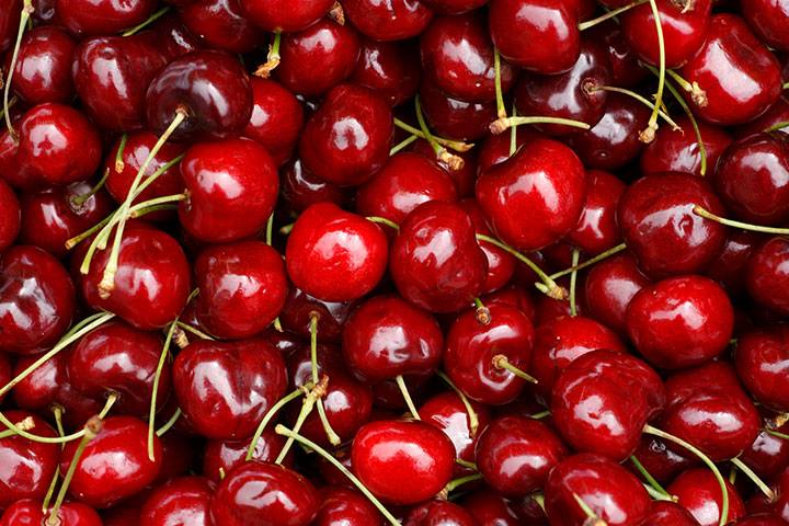 Cherries are fruits to avoid while breastfeeding