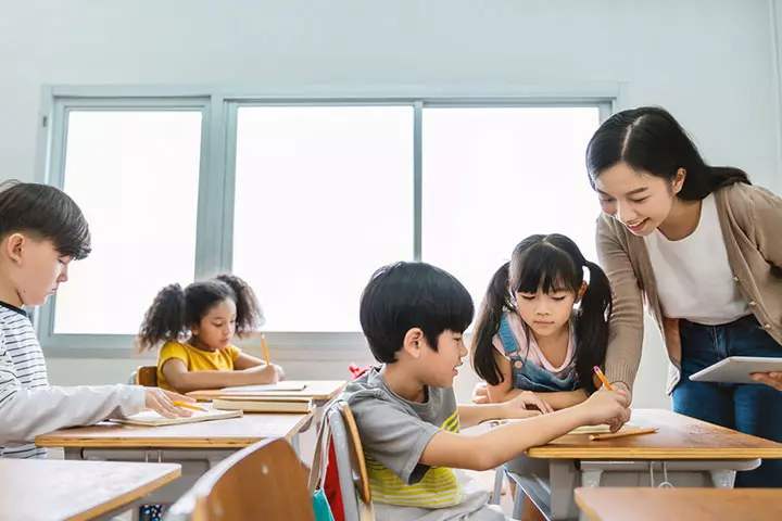 Japanese Schools Don't Name Paints