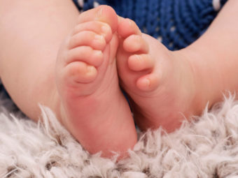 Toe Curling In Babies: Why Do They Do It?
