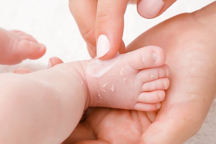 Use A Moisturizer That Is pH-balanced to baby skin