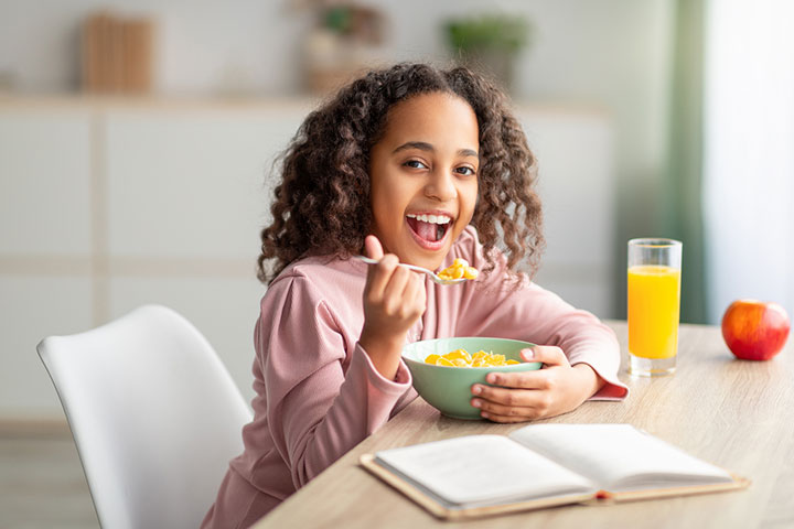  A nutritious breakfast will help your kid stay energetic.