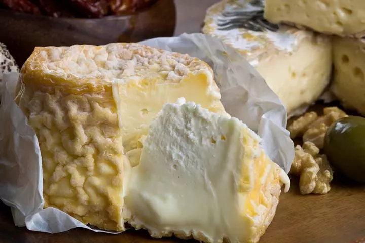 Avoid eating unpasteurized soft cheeses when pregnant