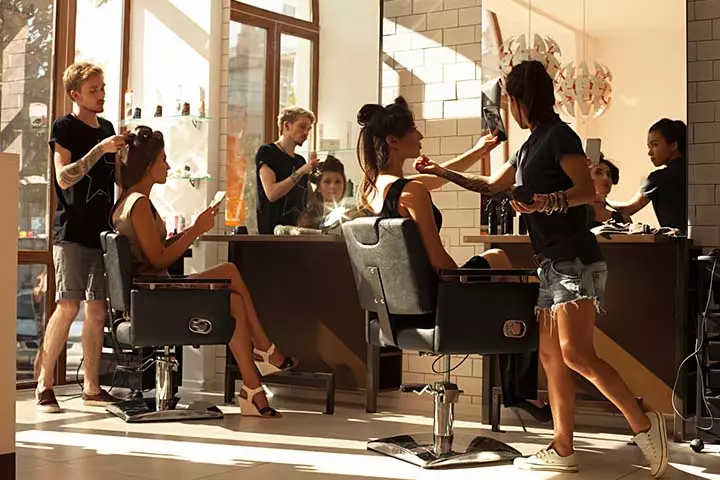 Avoid visiting unhygienic salons