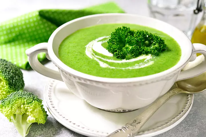 Babies can eat broccoli in smooth puree and mash form