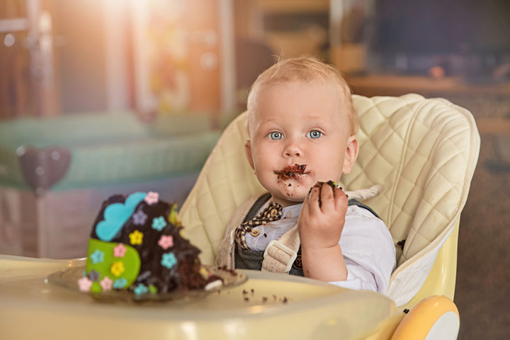 Babies can occasionally have a bite from chocolate desserts